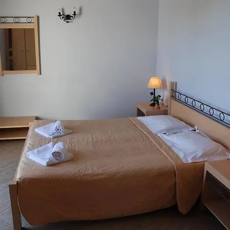 The (adults Only) Hotell